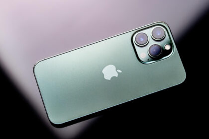 Changer la batterie de son iPhone 15 : un choix stratégique pour prolonger la vie de votre smartphone